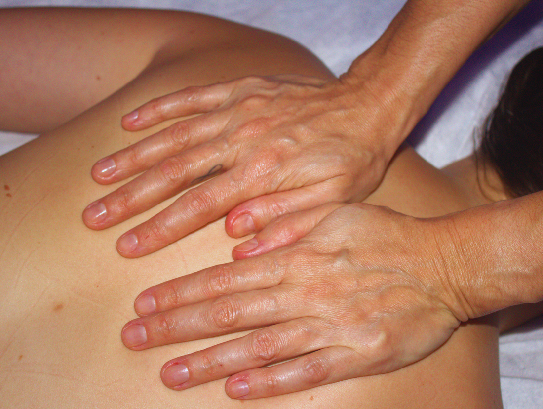 Il tuo corpo ti sta parlando: 5 segnali da non ignorare